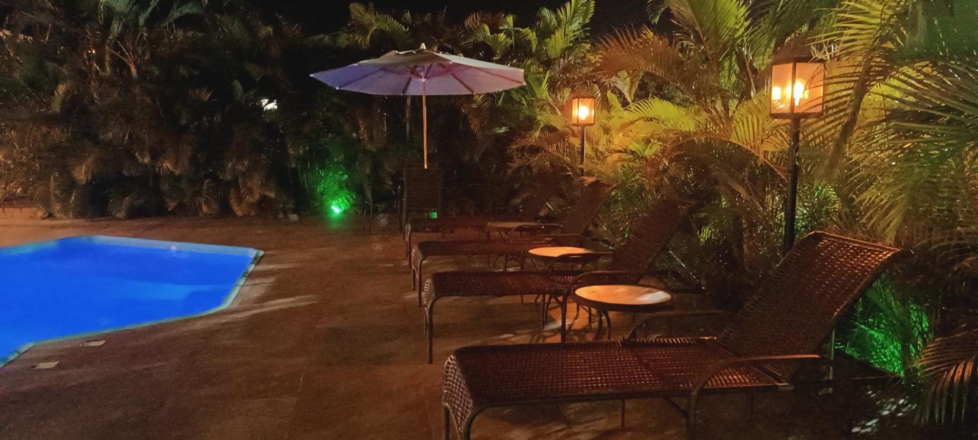 Pousada Gauleses Praia do Rosa Ngoại thất bức ảnh